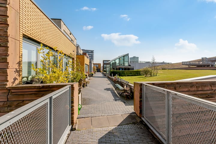 Foto 11 van Citadel 76