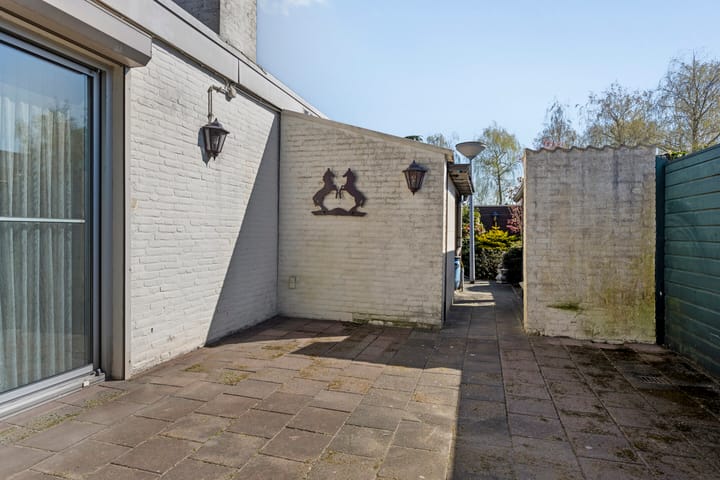 Foto 18 van Ds. Louwe Kooymanslaan 3