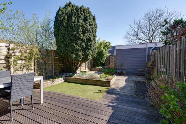 Foto 3 van Kamillestraat 1