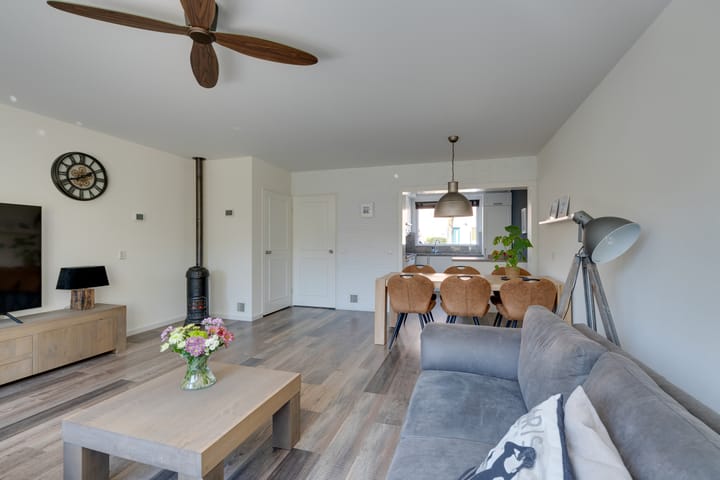 Foto 7 van Kamillestraat 1