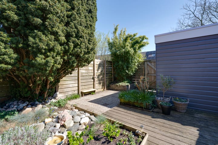 Foto 33 van Kamillestraat 1