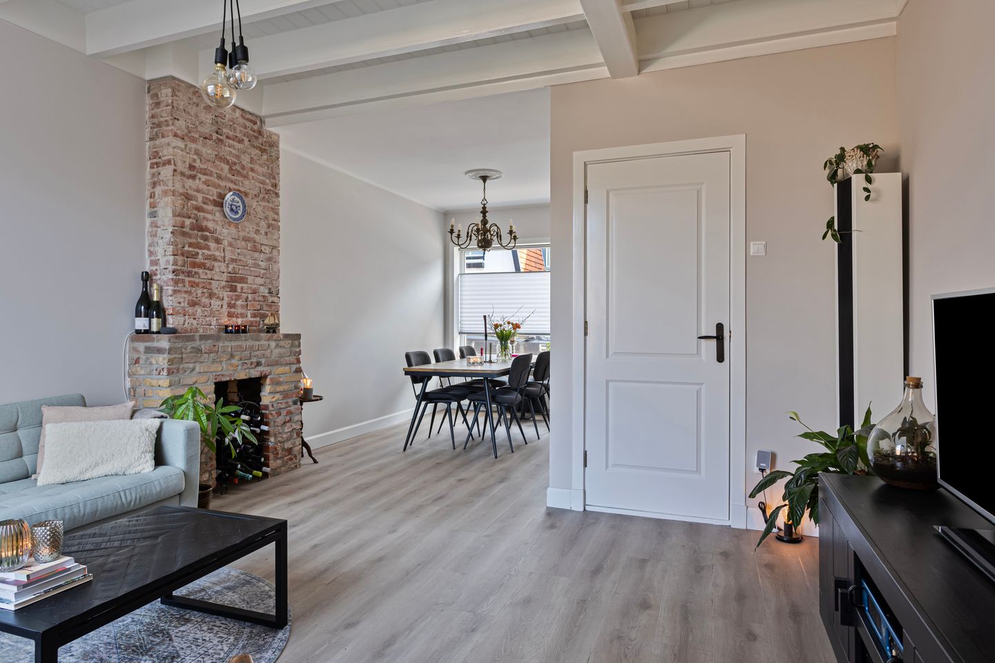 Foto 10 van Deurningerstraat 139