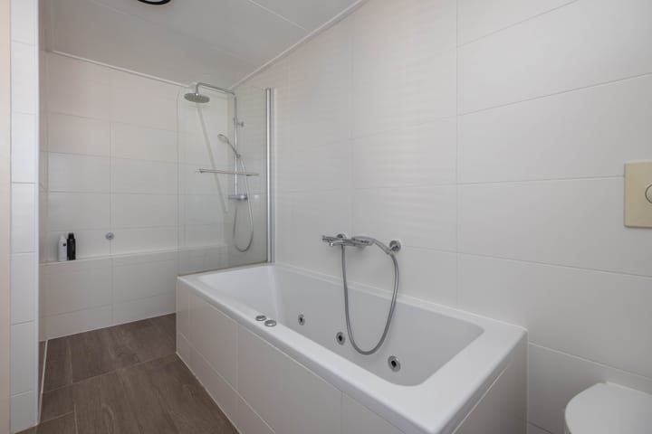 Foto 24 van Leeuwerikstraat 26