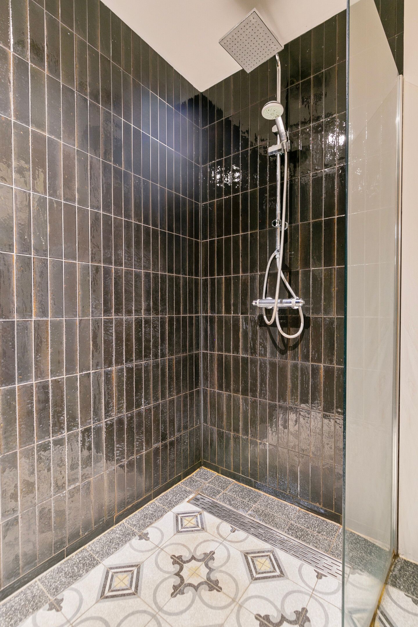 Foto 35 van Roswinkelerstraat 127