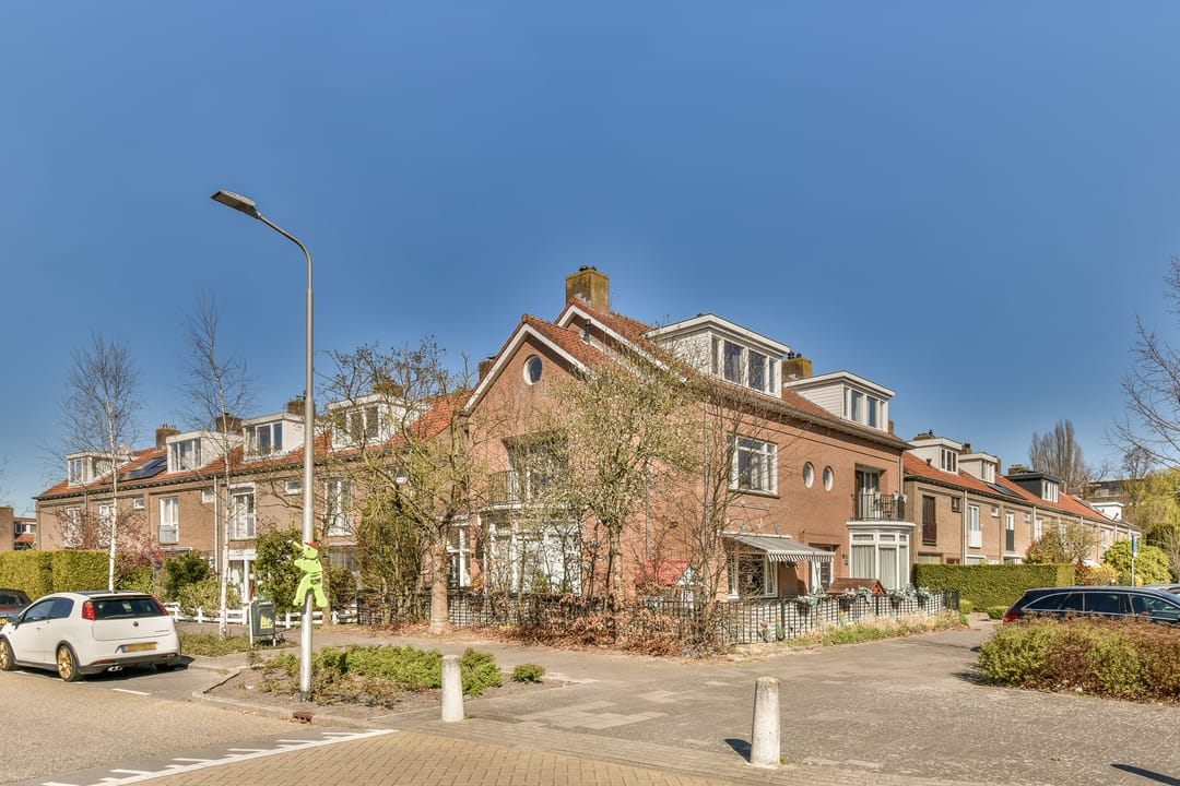 Photo 2 of Van der Leeklaan 54