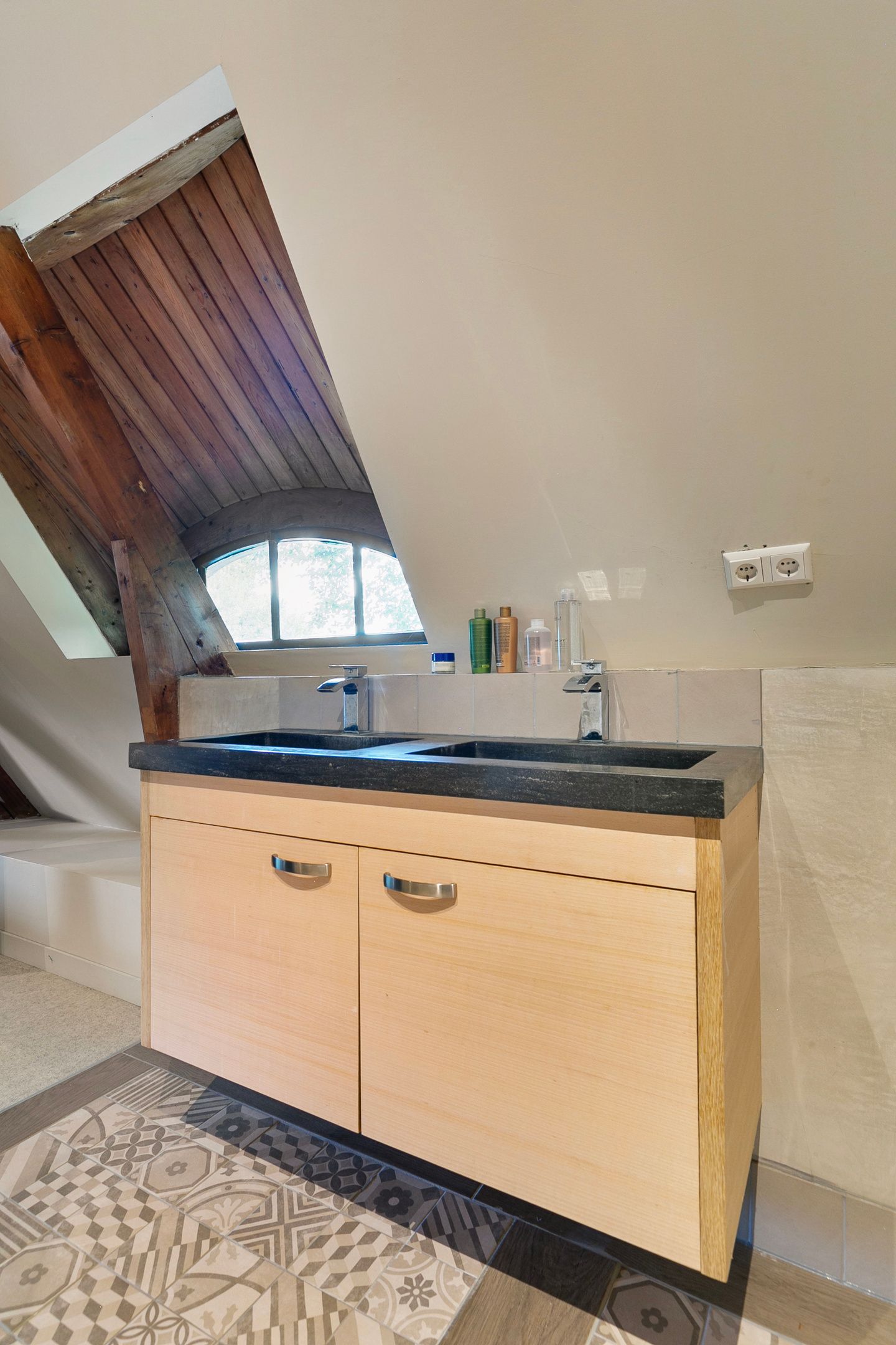 Foto 25 van Roswinkelerstraat 127