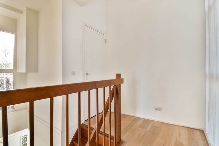 Photo 5 of Van der Leeklaan 54