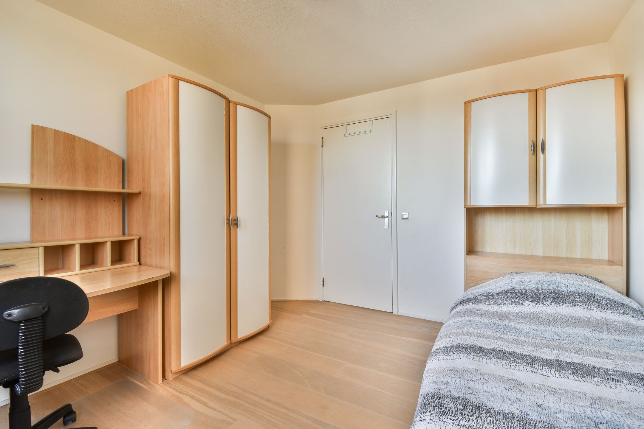 Photo 24 of Van der Leeklaan 54