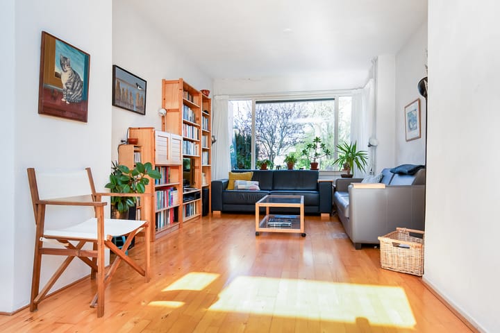 Foto 2 van Van der Helststraat 17