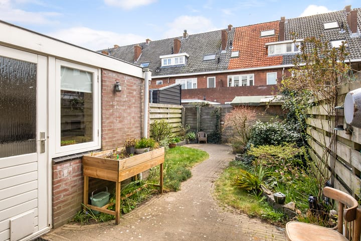 Foto 3 van Van der Helststraat 17