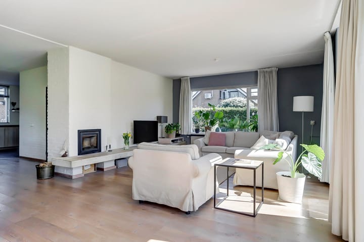 Photo 11 of Kokmeeuwstraat 61