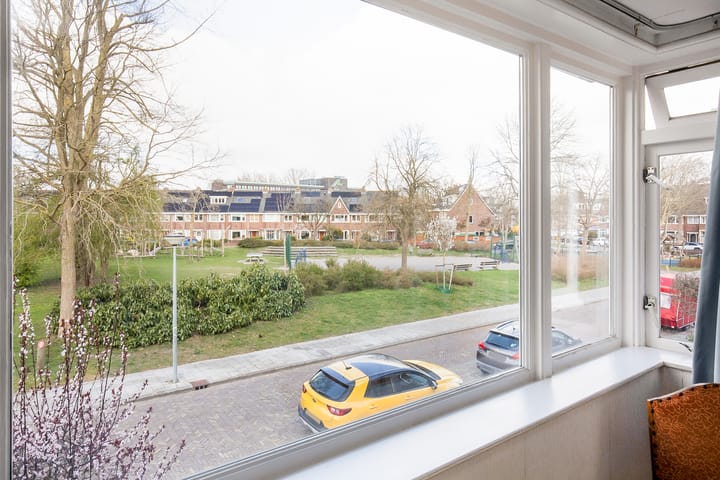 Foto 25 van Van der Helststraat 17