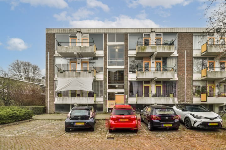 Photo 2 of Zoutmanstraat 4