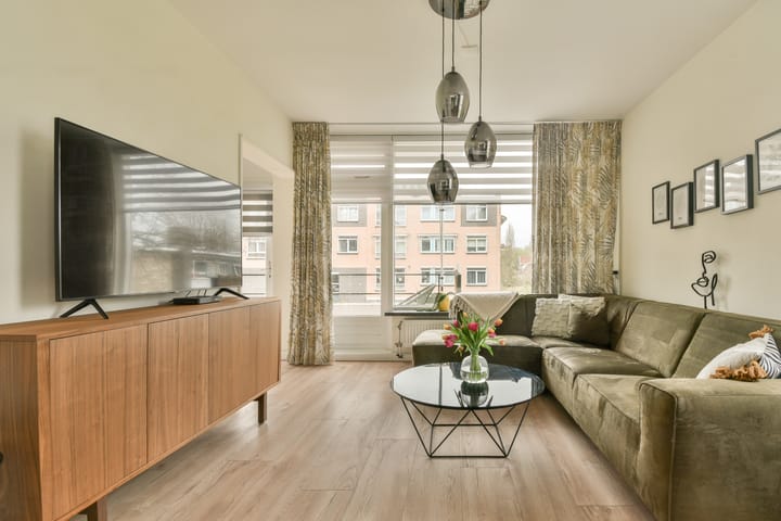 Photo 4 of Zoutmanstraat 4