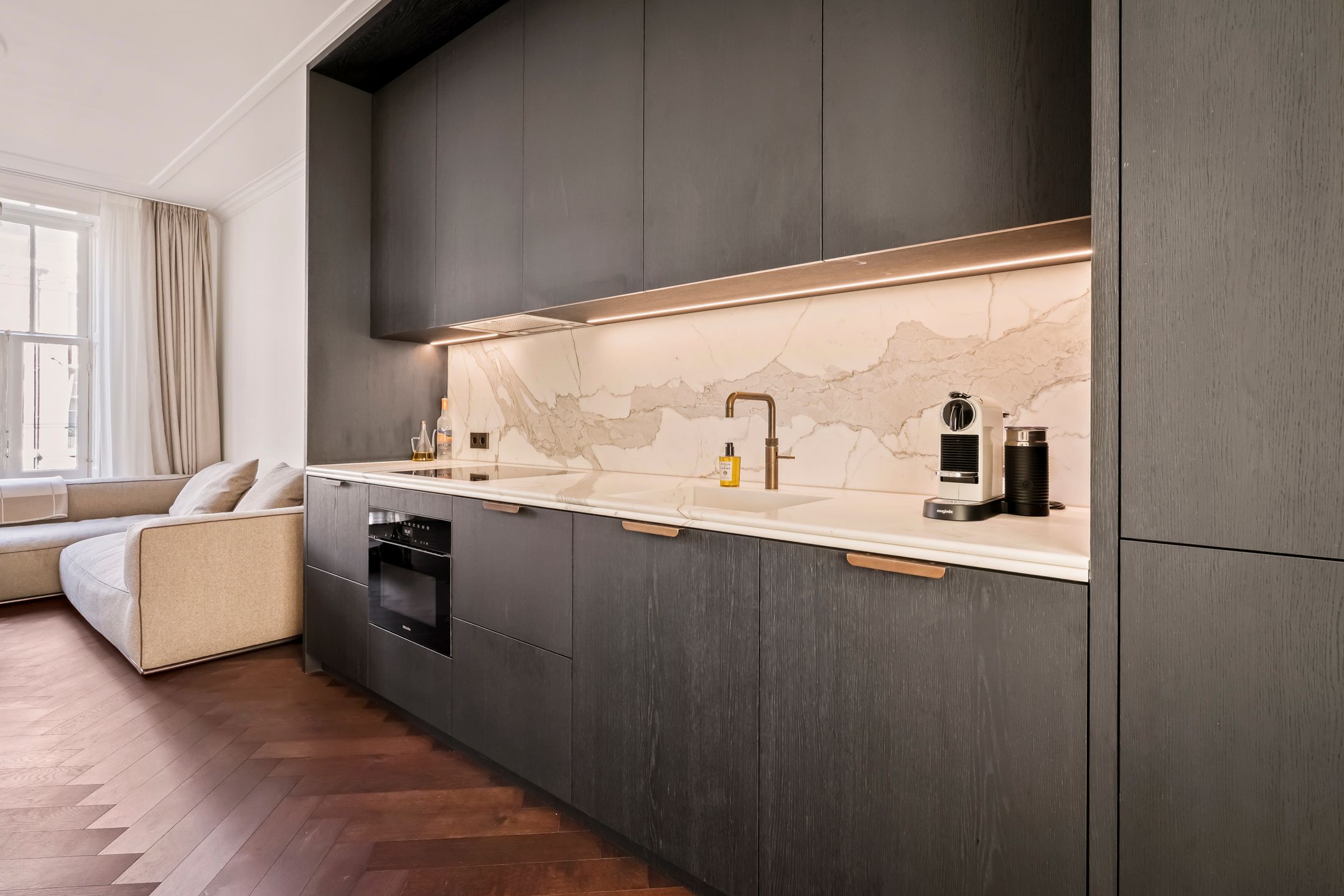 Photo 15 of Gabriël Metsustraat 28-1