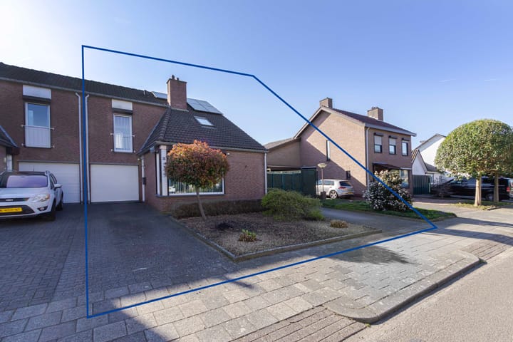 Foto 2 van Burchtstraat 36