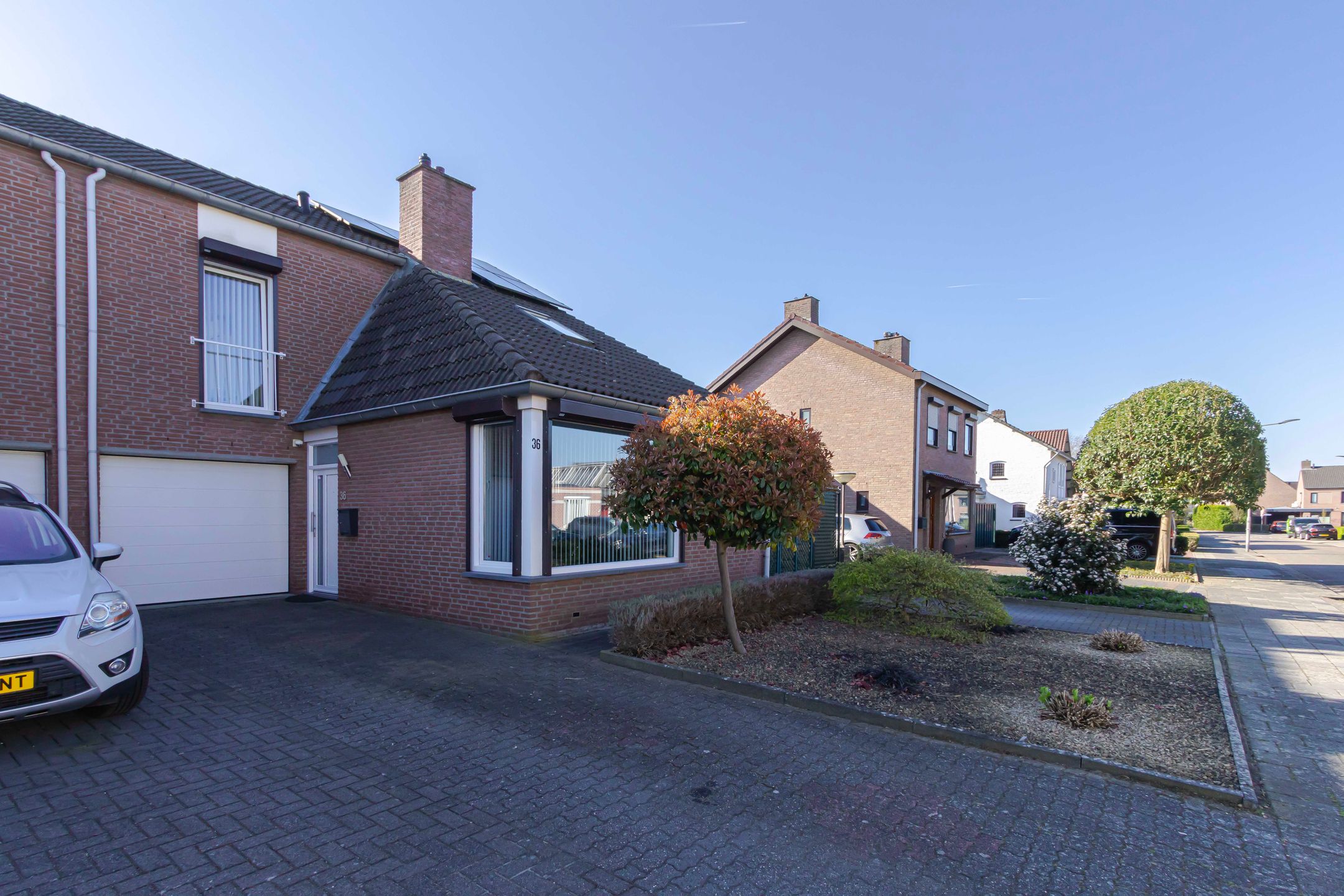 Photo 3 of Burchtstraat 36