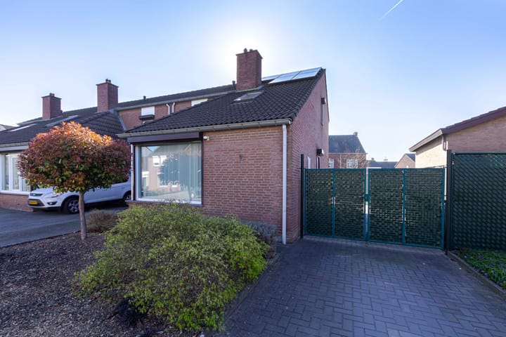 Foto 4 van Burchtstraat 36