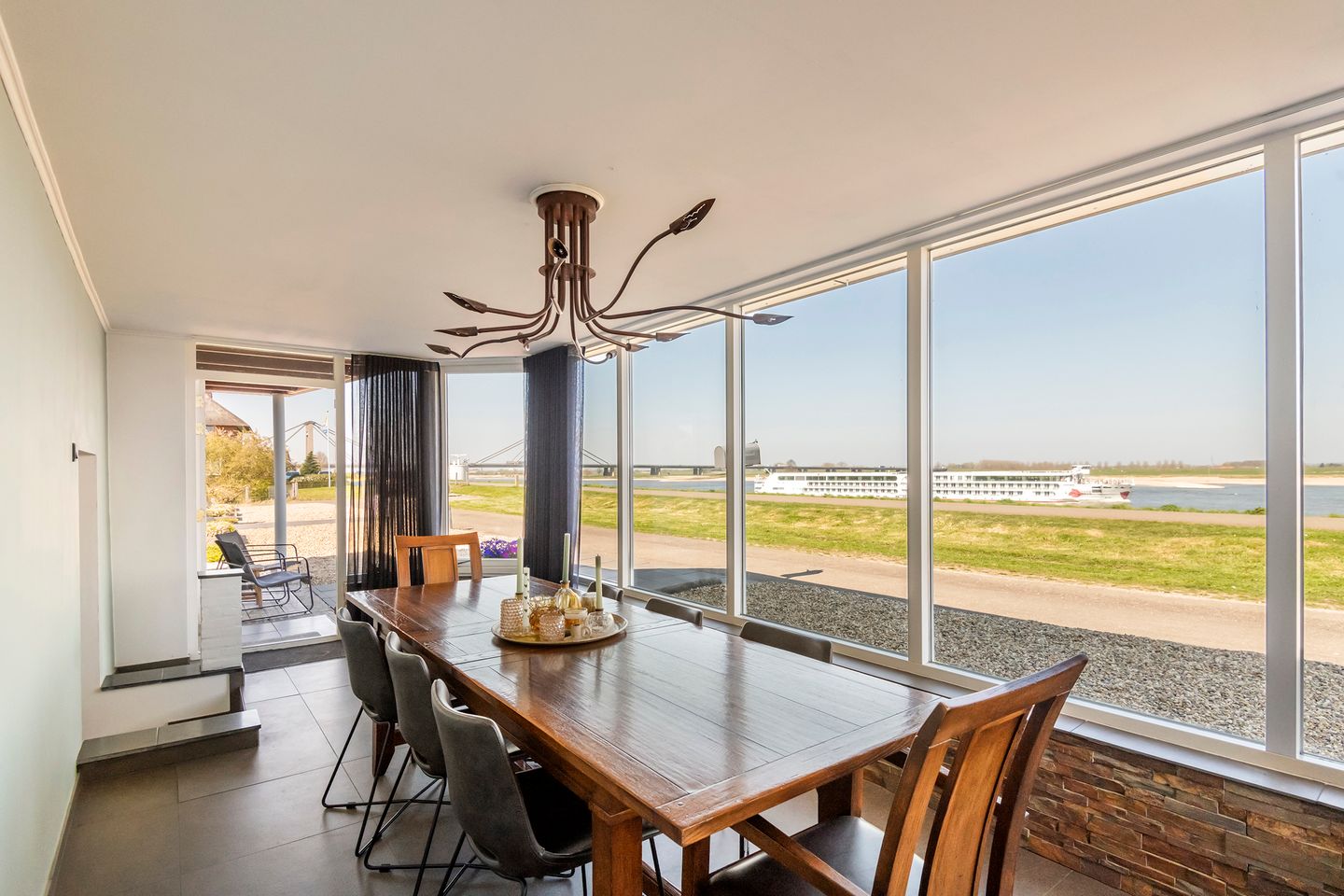 Foto 4 van Waalbandijk 77