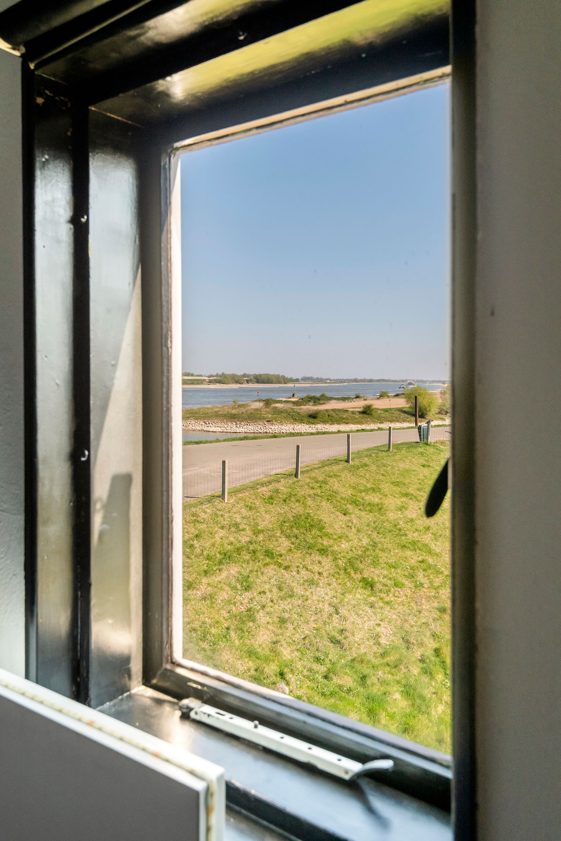 Foto 24 van Waalbandijk 77