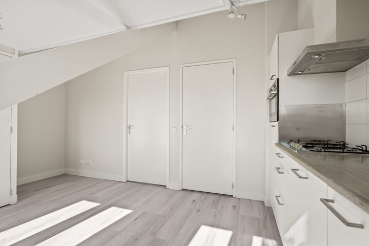 Foto 9 van Mgr. van de Weteringstraat 27-C