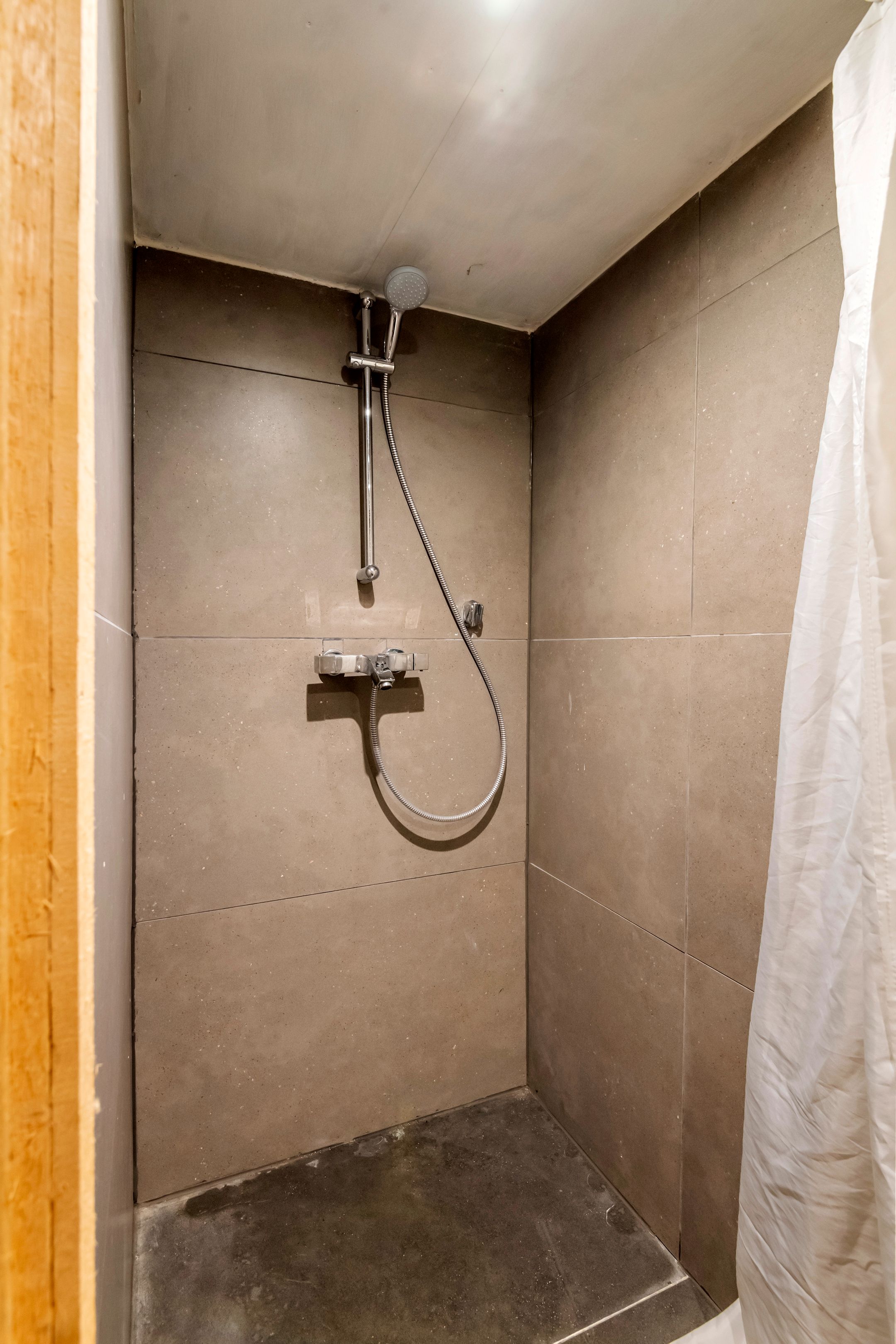 Foto 54 van Waalbandijk 77