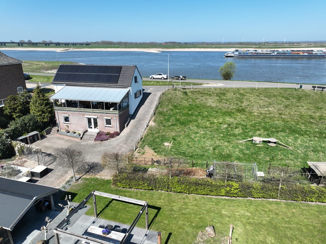 Foto 71 van Waalbandijk 77