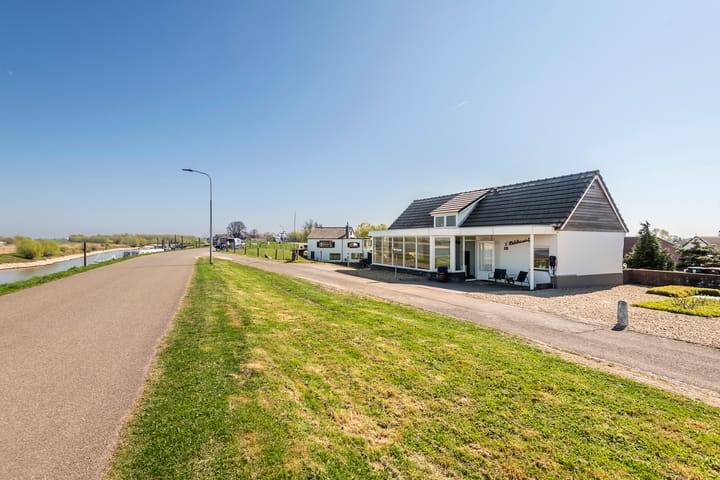 Foto 72 van Waalbandijk 77