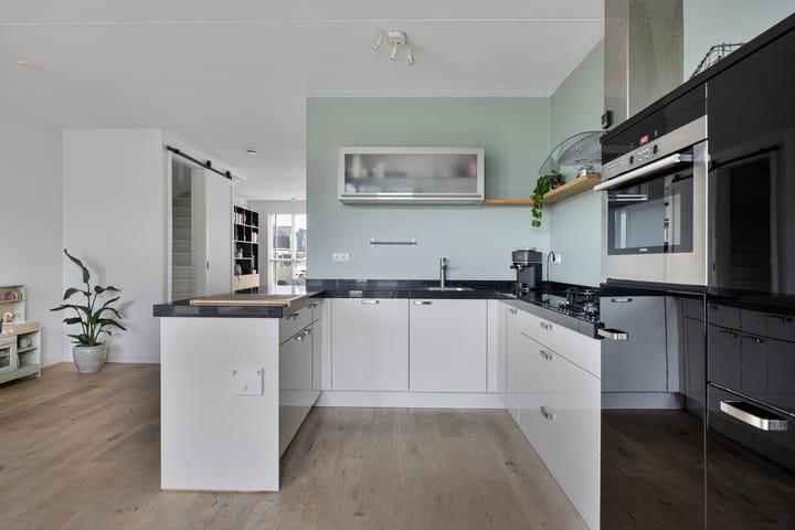 Photo 21 of Irissenstraat 25