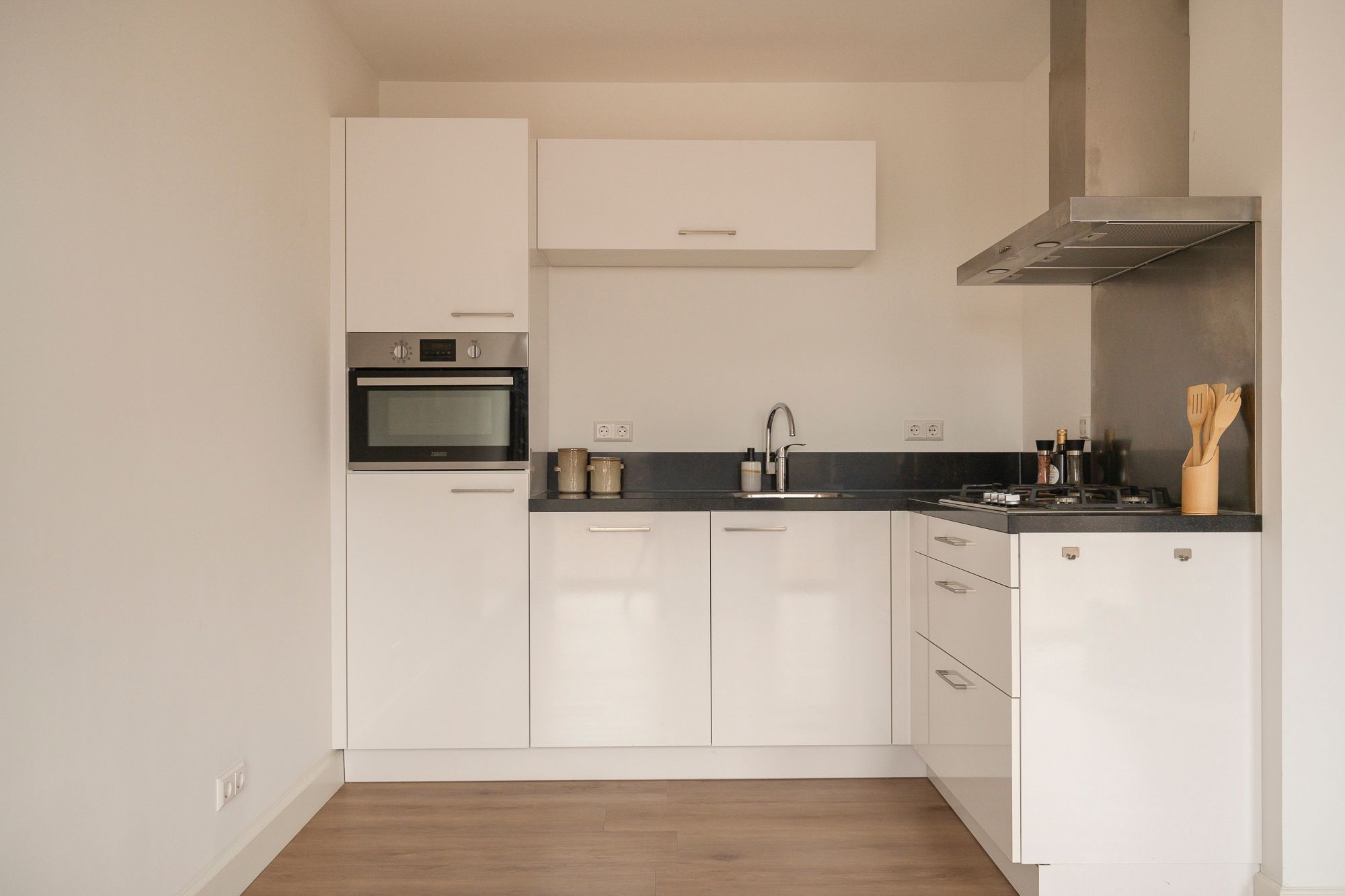 Foto 15 van Badhuisweg 13-E