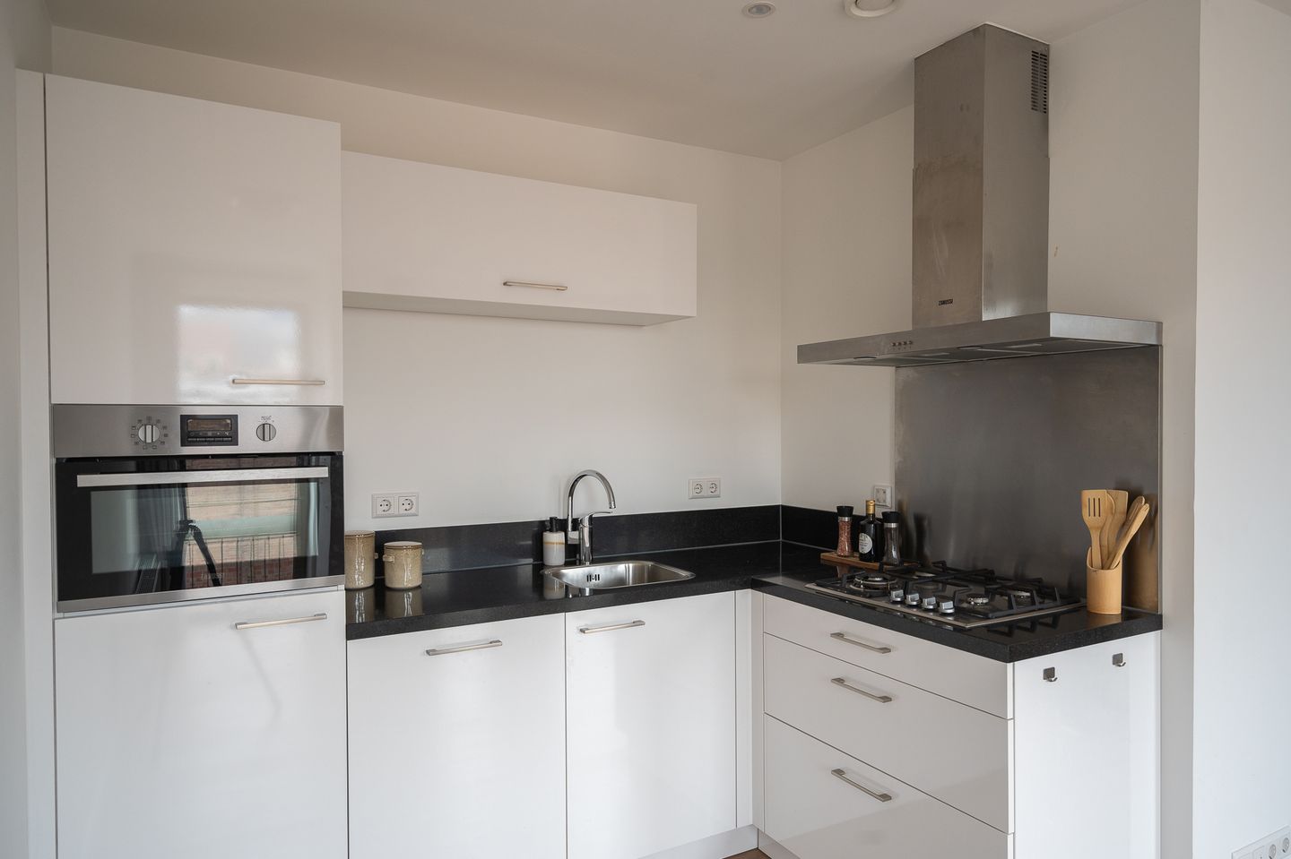 Foto 20 van Badhuisweg 13-E