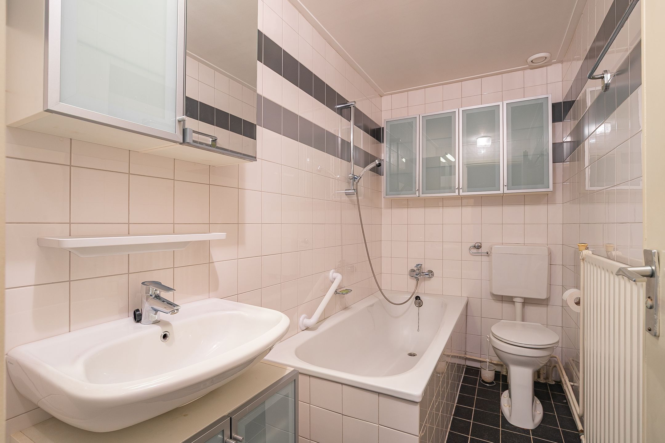 Foto 12 van Nobelstraat 2