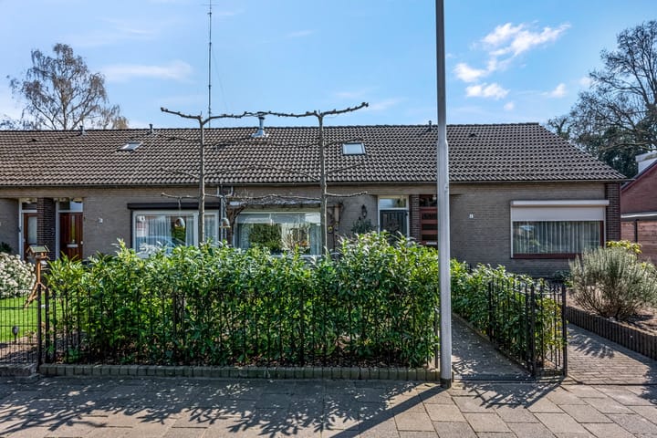 Foto 30 van Bart Crumstraat 4