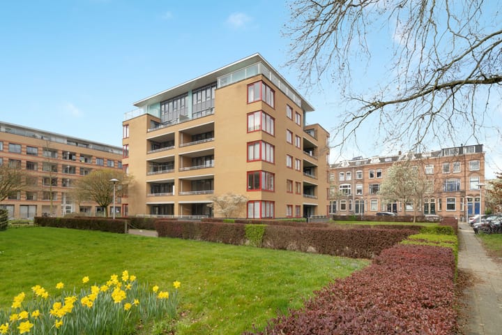 Photo 43 of Hartingstraat 132