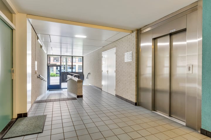 Photo 44 of Hartingstraat 132