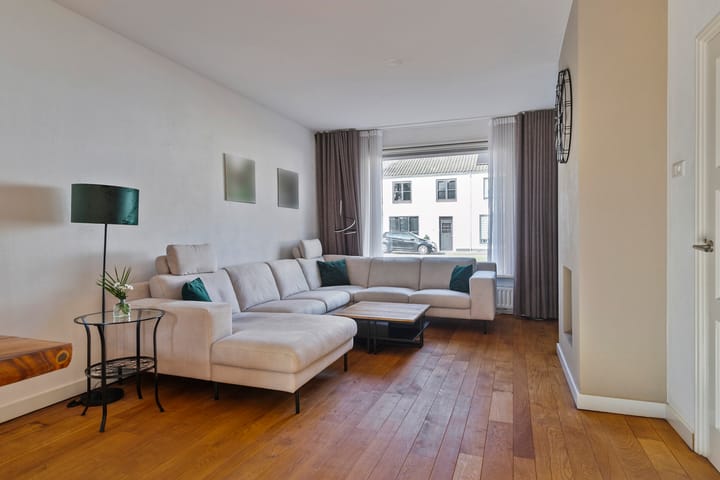 Photo 2 of Jan van Eyckgracht 111