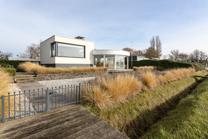 Foto 1 van Dennenlaan 22