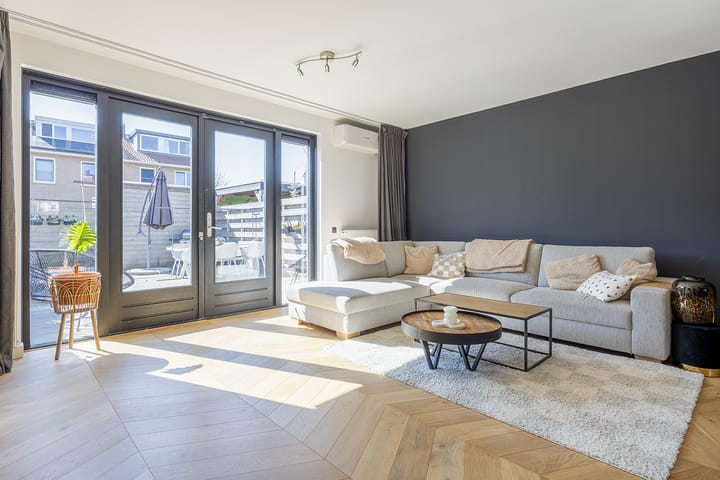 Foto 6 van Rietland 17