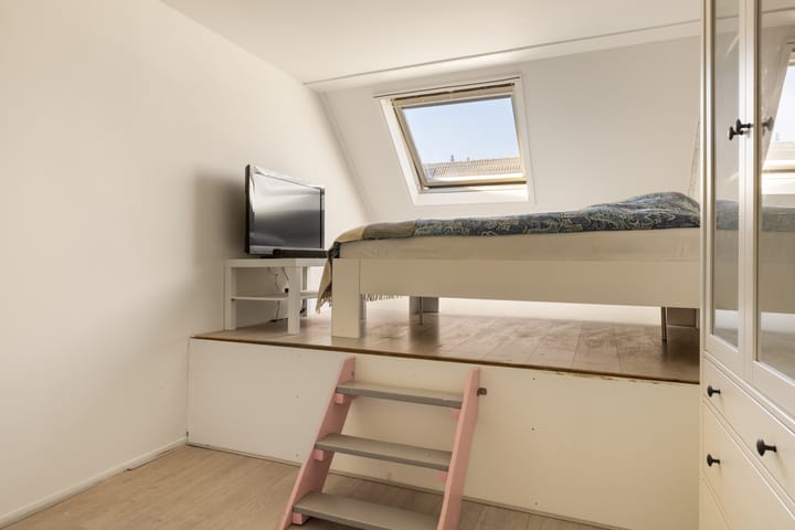 Photo 22 of Roekenbos 185