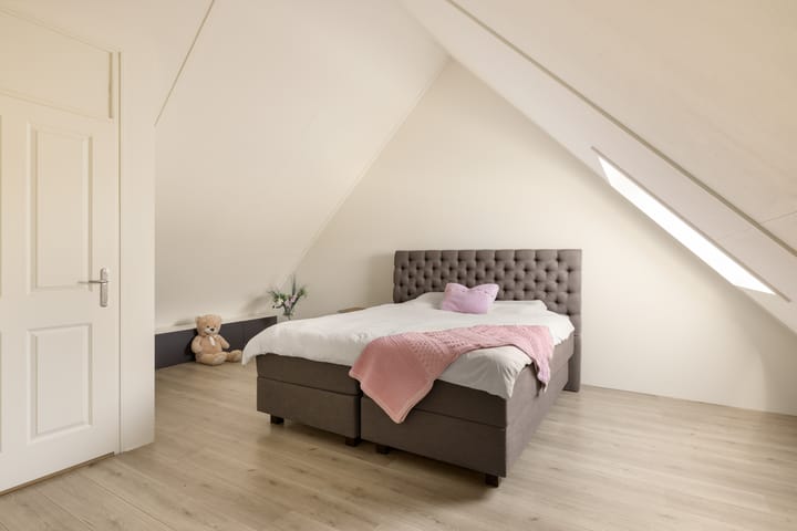 Photo 32 of Roekenbos 185