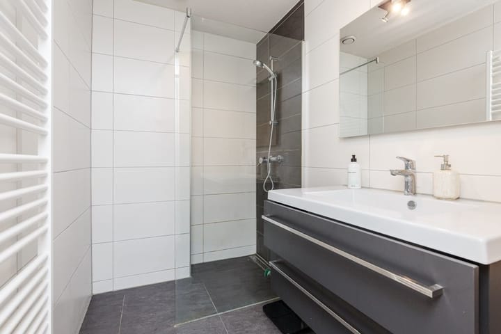 Foto 9 van Eerste Van Swindenstraat 215