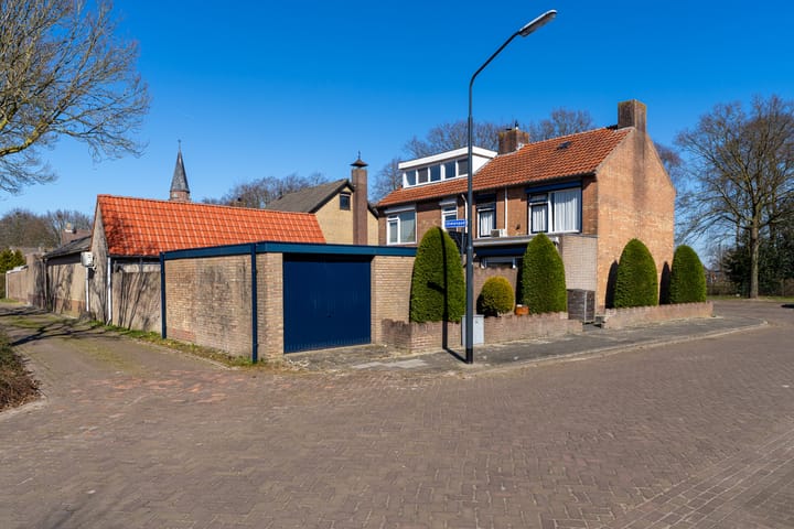 Photo 2 of Lindenheuvel 12