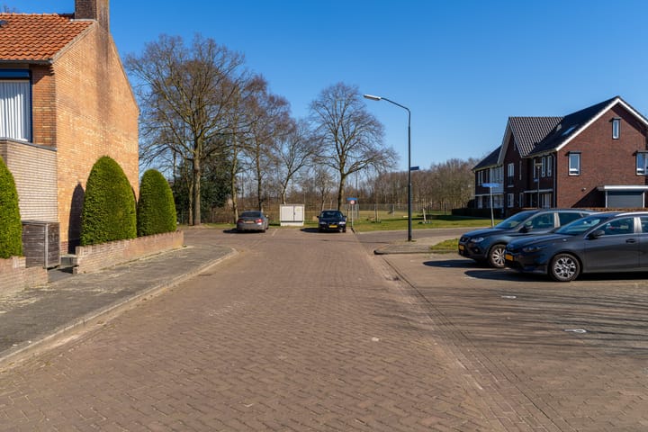 Foto 9 van Lindenheuvel 12