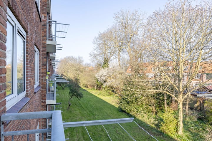 Foto 19 van H.A. Lorentzstraat 46