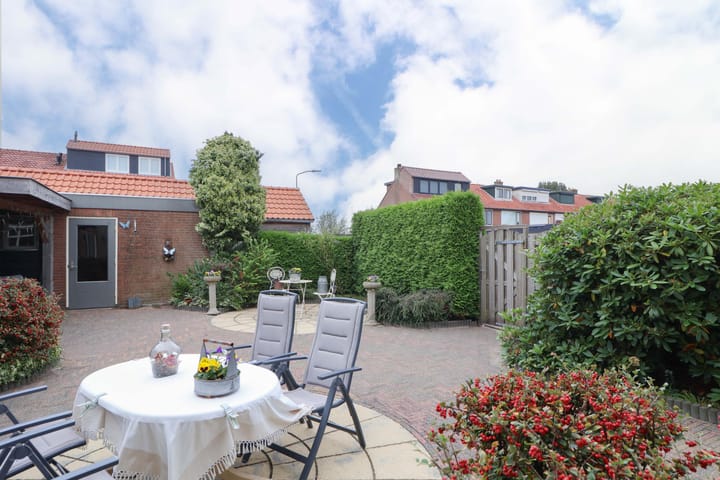 Foto 29 van Floris van Dijckstraat 13