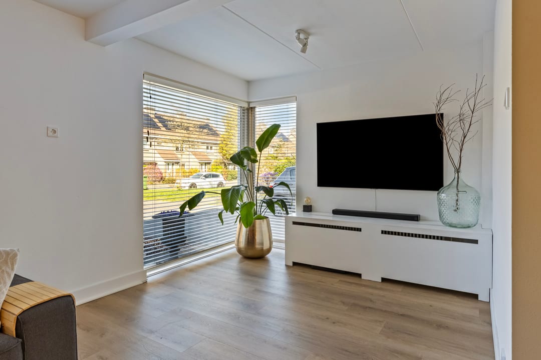 Foto 8 van Azaleaweg 12