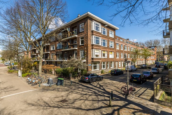 Foto 44 van Vroesenlaan 17-C