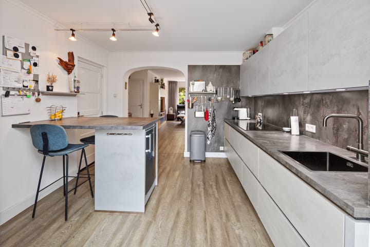 Foto 9 van Sint Theresiastraat 47