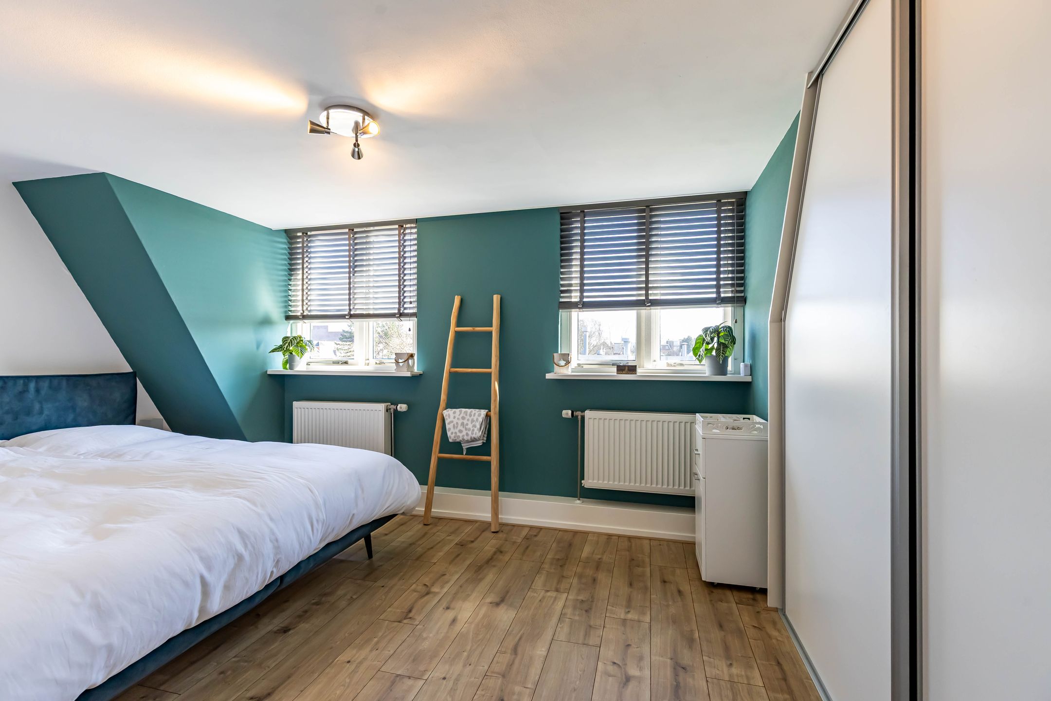 Foto 21 van Helper Weststraat 16-A