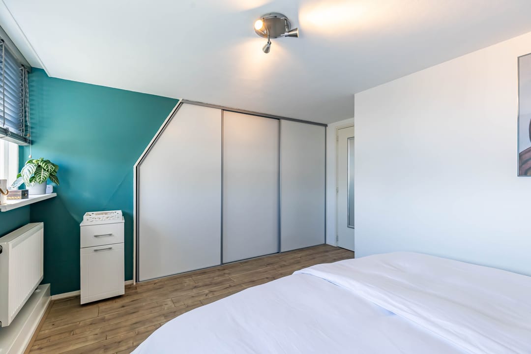 Foto 23 van Helper Weststraat 16-A